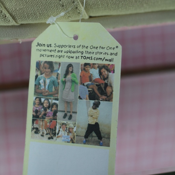 NWT Toms Alpargatas - Picture 16 of 16